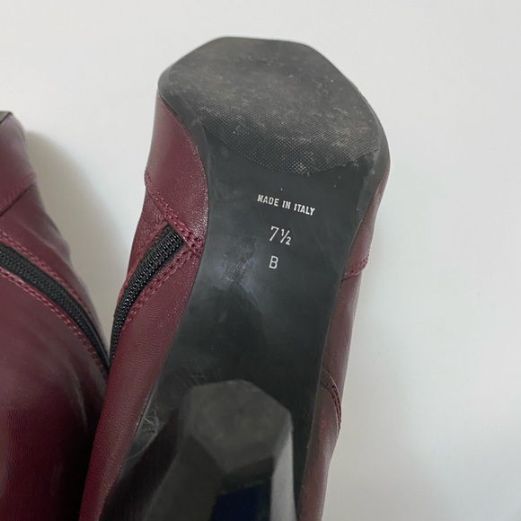 JUST CAPUCCI Leather Booties, Burgundy, Size 7.5 - Picture 7 of 12